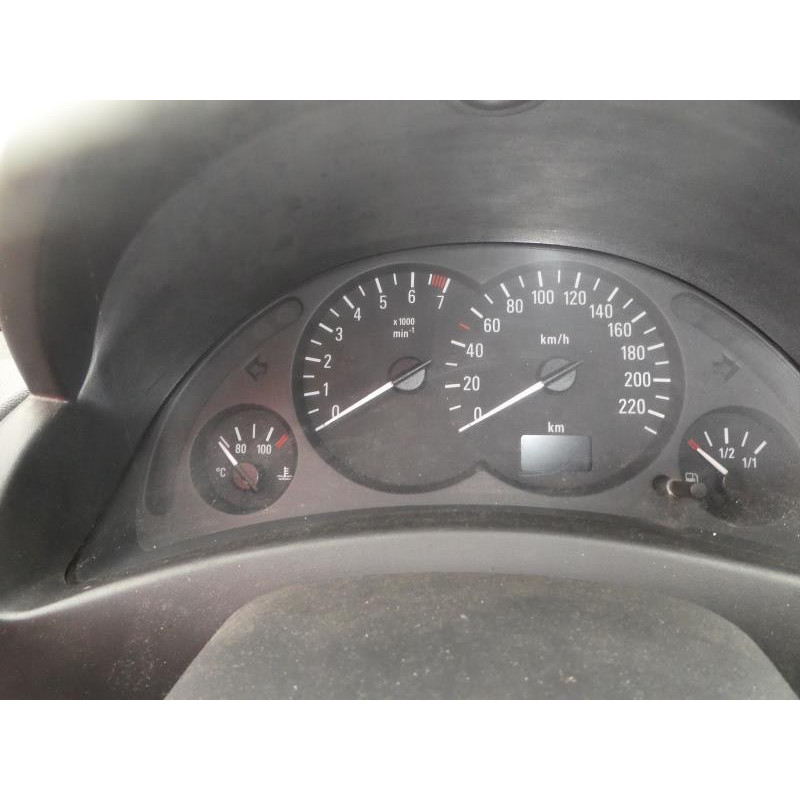 Eclairage de plafonnier OPEL CORSA C Photo n°12