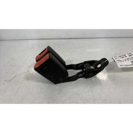 Attache ceinture arriere gauche FORD MONDEO 2