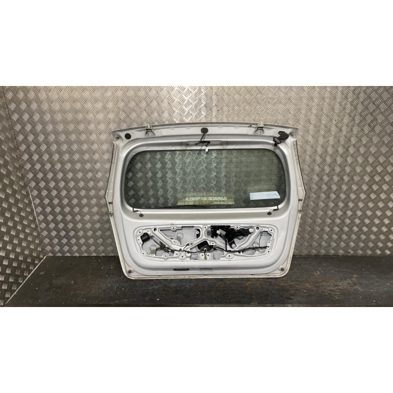 Malle/Hayon arriere HYUNDAI I 10 1 Photo n°1