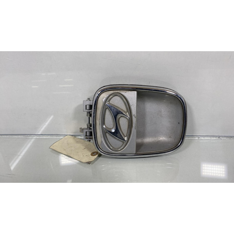 Bouton de coffre HYUNDAI I 10 1 Photo n°3