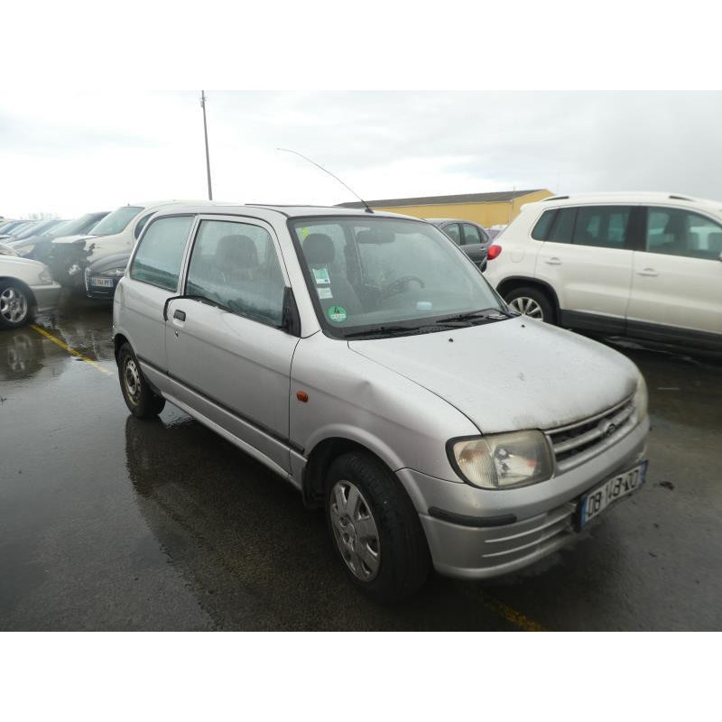 Pare choc avant DAIHATSU CUORE 1 Photo n°12
