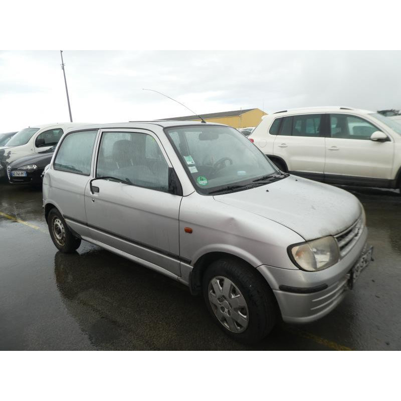 Pare choc avant DAIHATSU CUORE 1 Photo n°13
