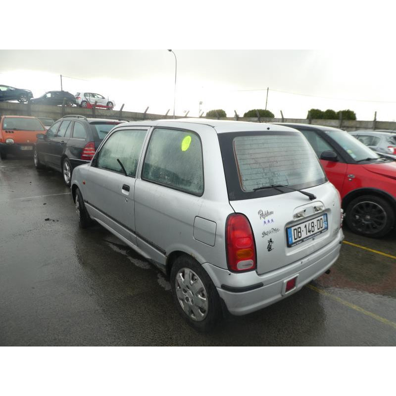 Pare choc avant DAIHATSU CUORE 1 Photo n°17