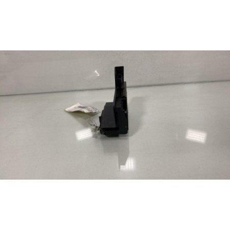 Serrure avant droit DACIA SANDERO 2