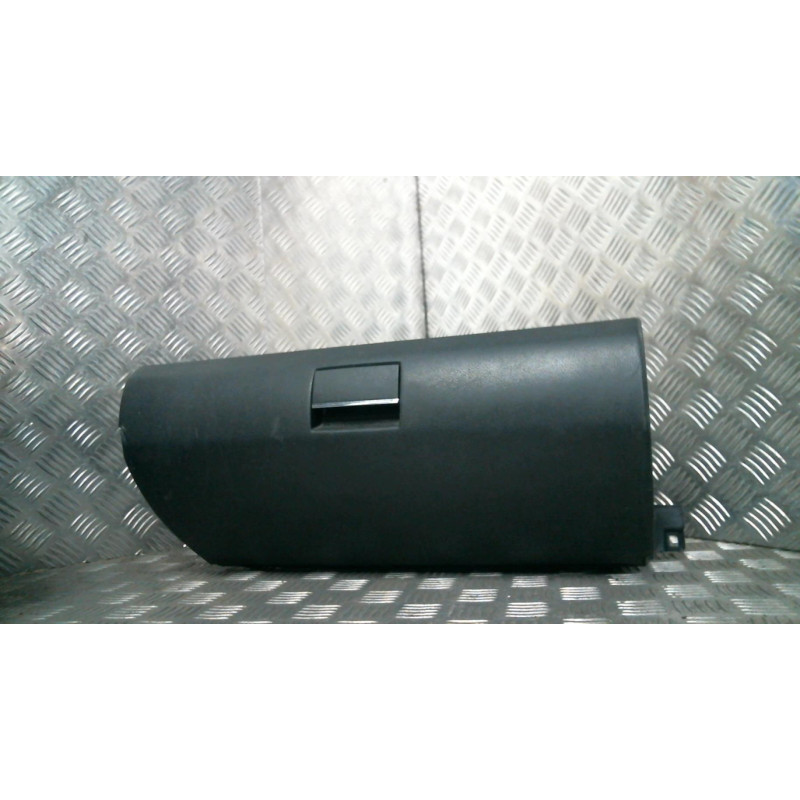 Boite a gants MERCEDES CLASSE B 245 Photo n°1