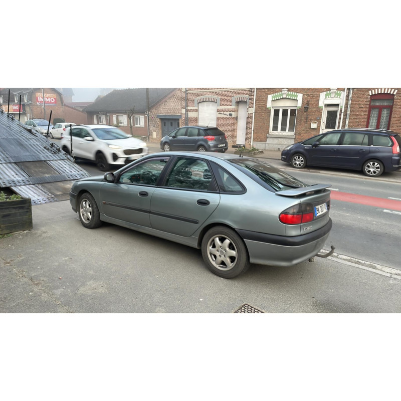 Feu arriere principal droit (feux) RENAULT LAGUNA 1 Photo n°9