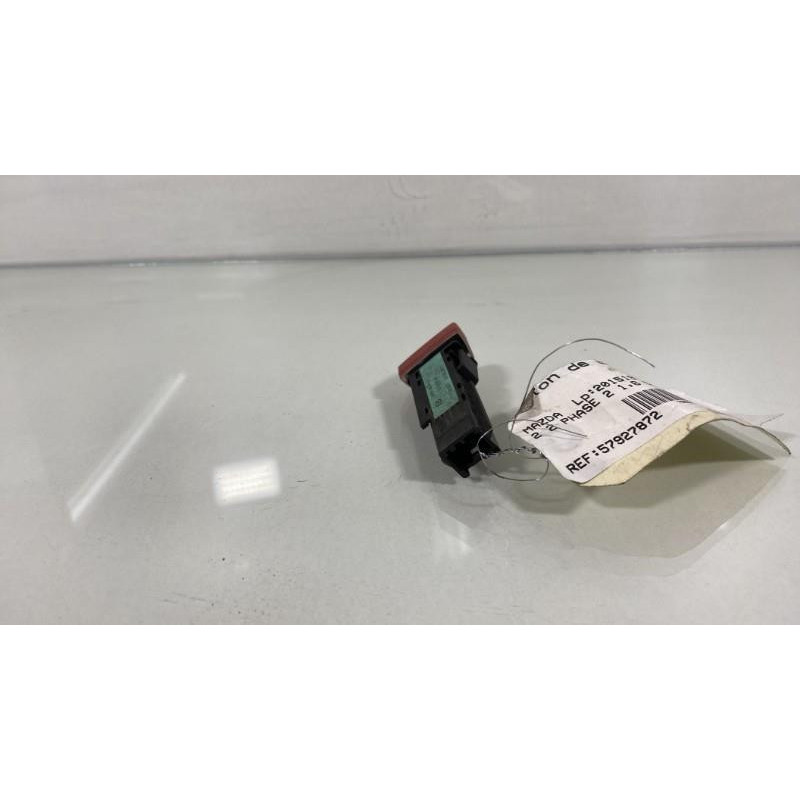 Bouton de warning MAZDA 2 2 Photo n°1