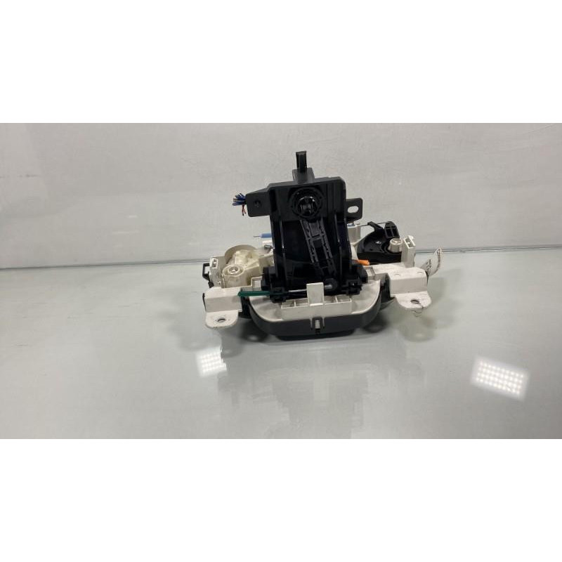 Commande chauffage MAZDA 2 2 Photo n°1