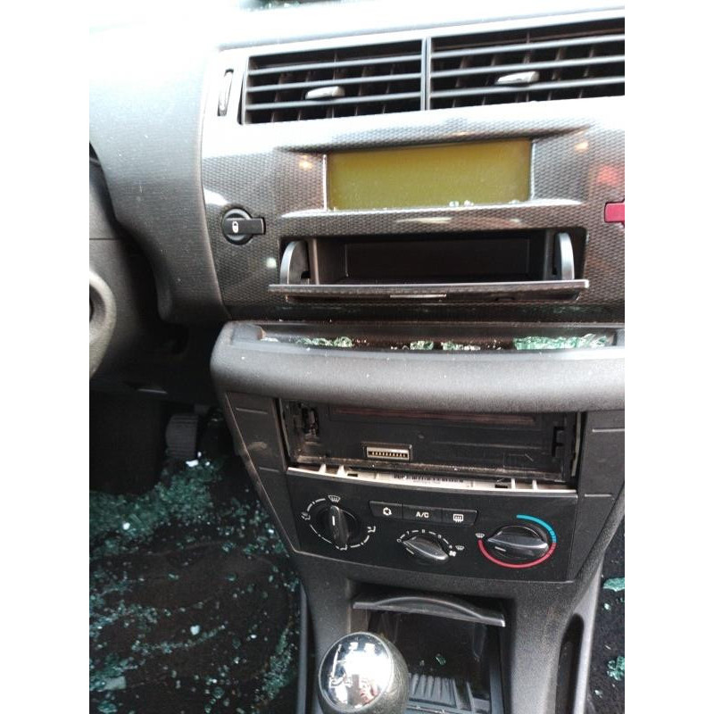 Feu arriere principal droit (feux) CITROEN C4 1 Photo n°8