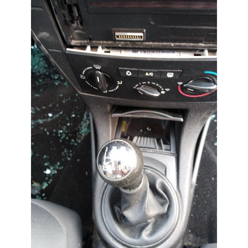 Feu arriere principal droit (feux) CITROEN C4 1 Photo n°15