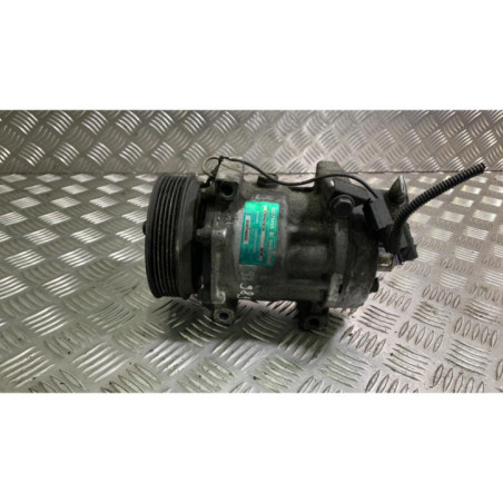 Compresseur clim VOLVO V 40 1