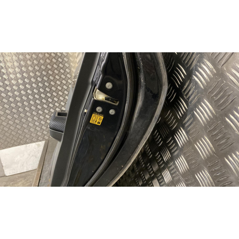 Porte arriere droit SUZUKI SWIFT 3 Photo n°1