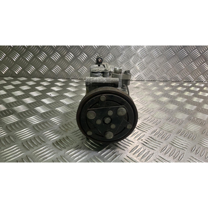 Compresseur clim SUZUKI SWIFT 3 Photo n°2