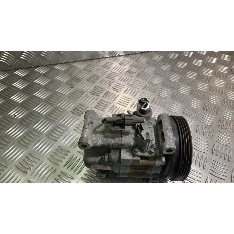 Compresseur clim SUZUKI SWIFT 3 Photo n°4