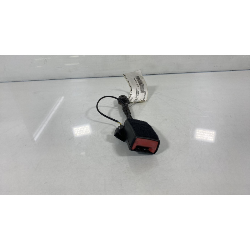 Attache ceinture avant droit OPEL ASTRA J Photo n°1