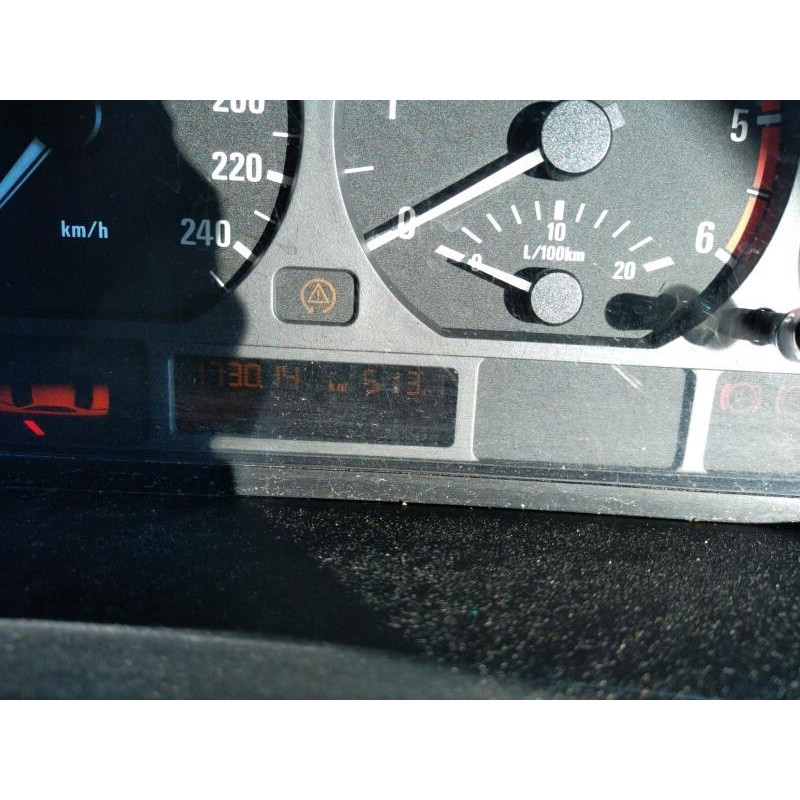 Compresseur clim BMW SERIE 3 E46 Photo n°5