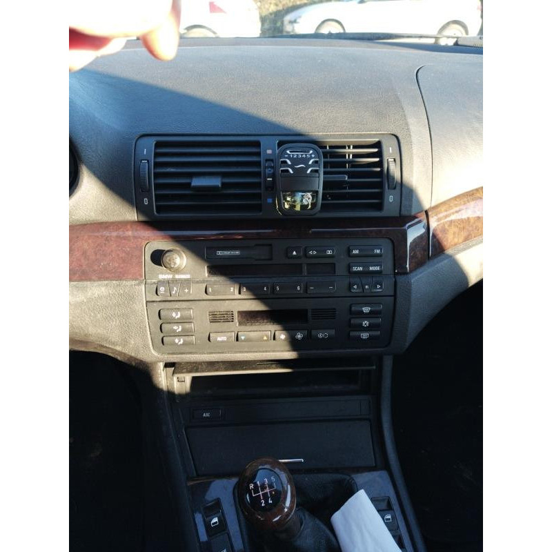 Compresseur clim BMW SERIE 3 E46 Photo n°14