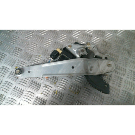 Leve vitre electrique arriere gauche HYUNDAI GETZ Photo n°1