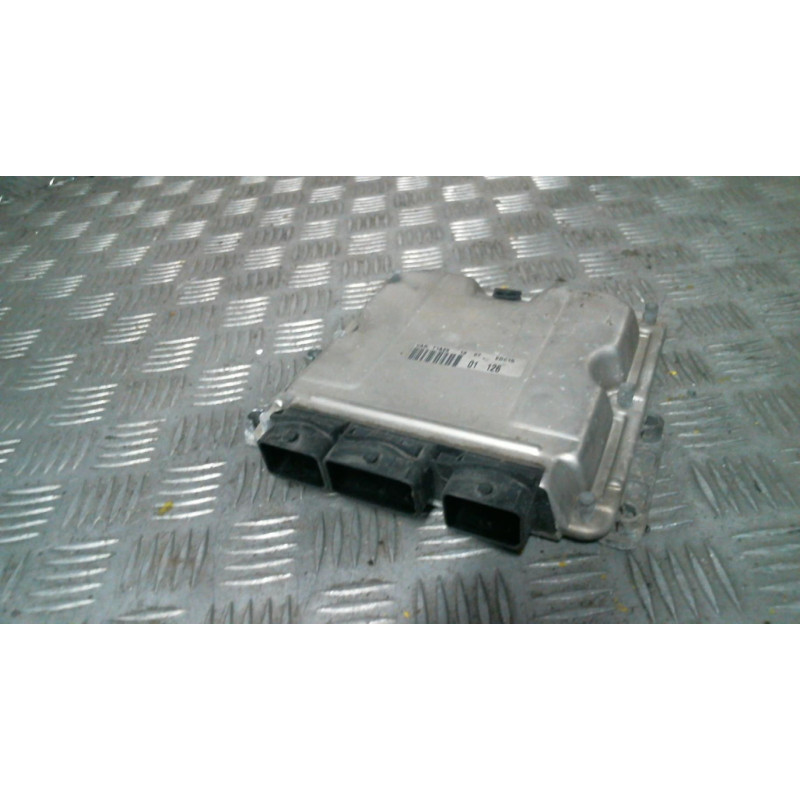 Calculateur moteur PEUGEOT 206 Photo n°2