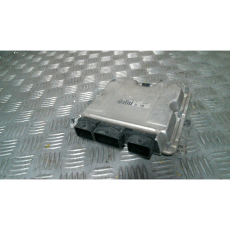 Calculateur moteur PEUGEOT 206
