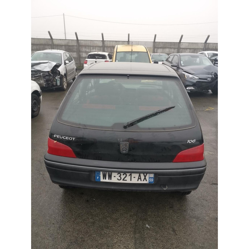 Pare choc arriere PEUGEOT 106 Photo n°8