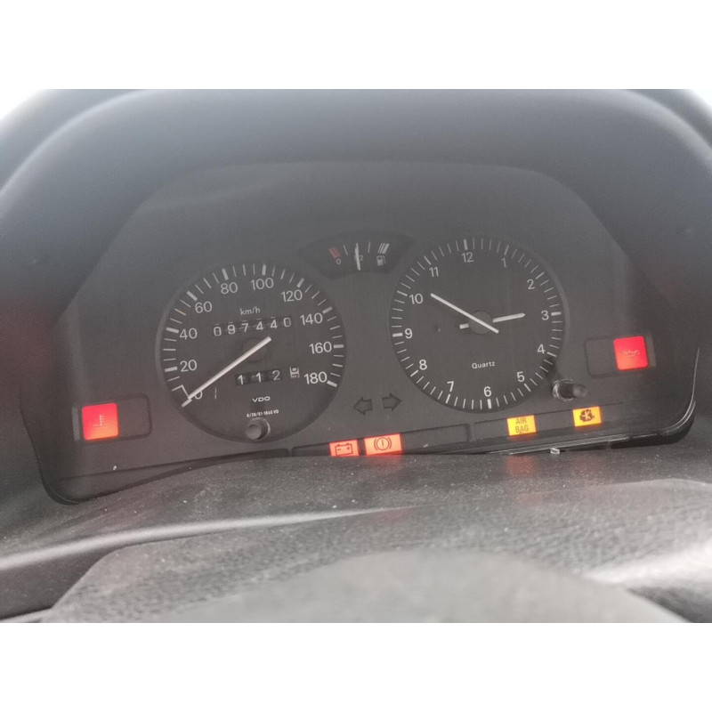Pare choc arriere PEUGEOT 106 Photo n°9