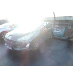 Attache ceinture avant droit PEUGEOT 308 1