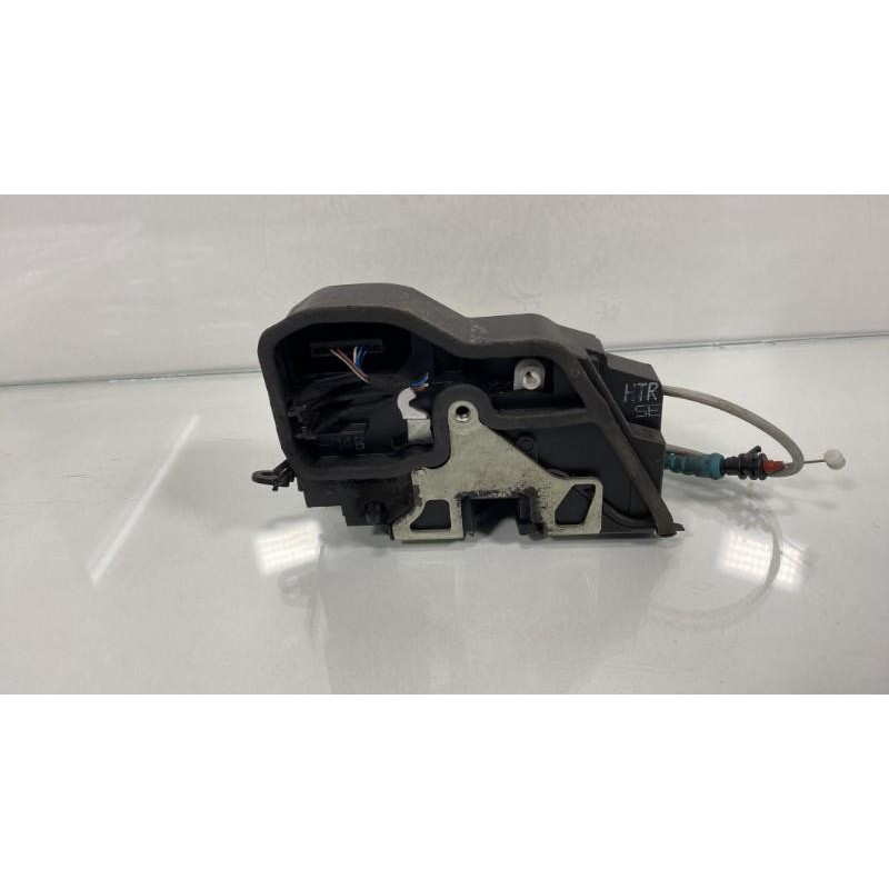 Serrure arriere droit BMW SERIE 1 E87 Photo n°3