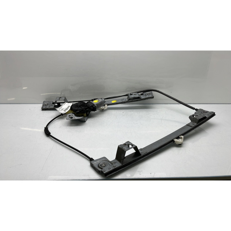 Leve vitre electrique avant gauche RENAULT KANGOO 2 Photo n°1