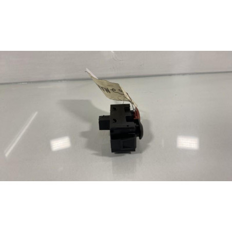 Bouton de warning RENAULT TWINGO 3