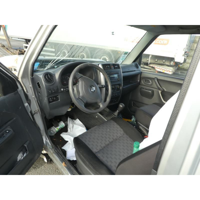 Feu arriere principal gauche (feux) SUZUKI JIMNY 1 Photo n°15