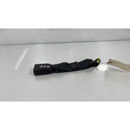 Attache ceinture arriere gauche CITROEN C2