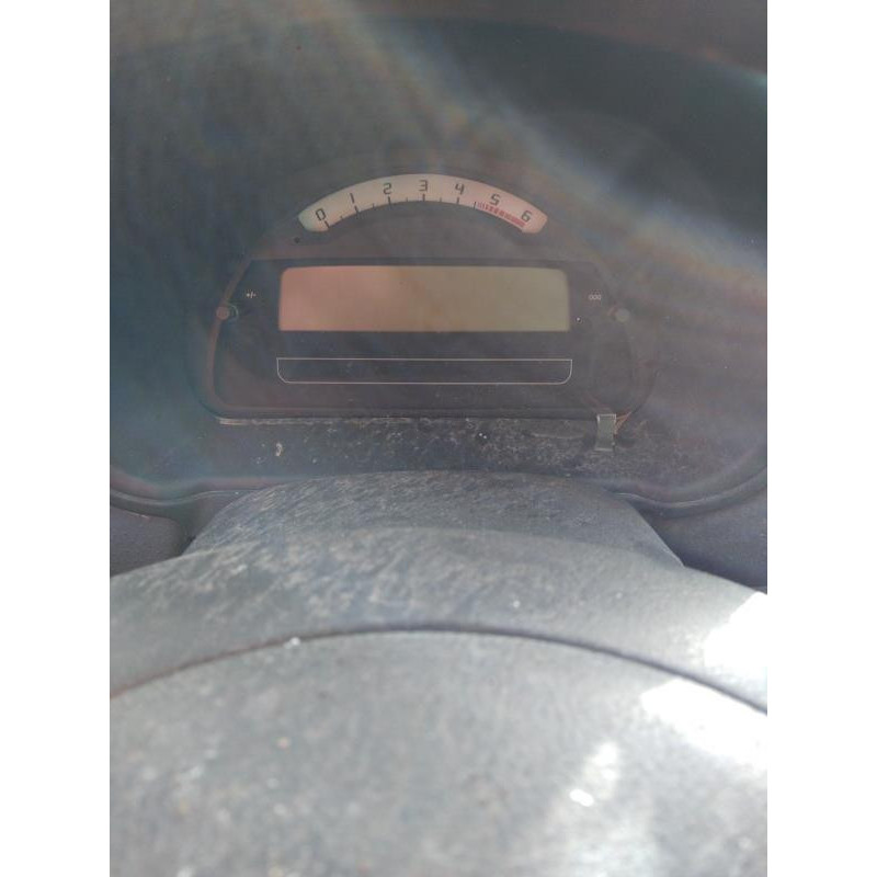 Attache ceinture arriere gauche CITROEN C2 Photo n°6