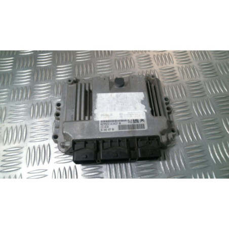 Calculateur moteur PEUGEOT 207