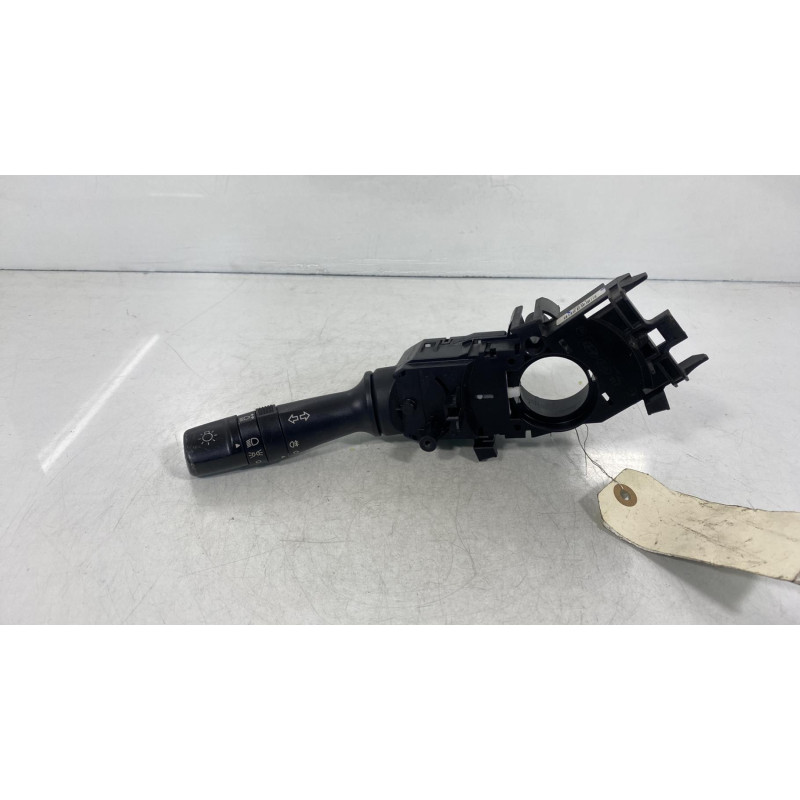 Commodo phare HYUNDAI I 20 1 Photo n°1