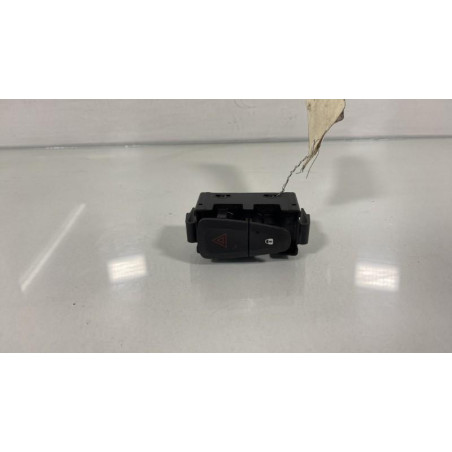 Bouton de warning RENAULT MEGANE 3 Photo n°1