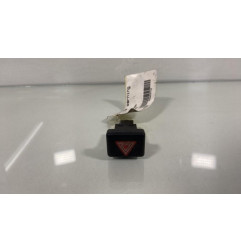 Bouton de warning SEAT EXEO Photo n°1