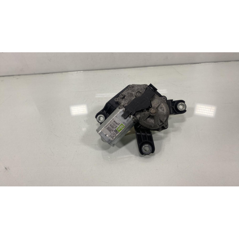Moteur essuie glace arriere OPEL CORSA D Photo n°3