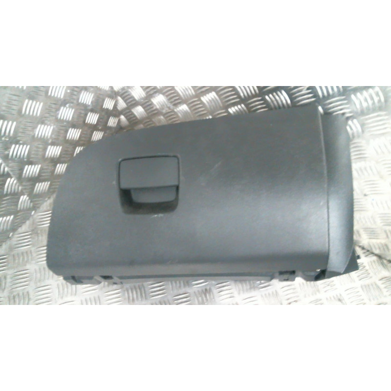 Boite a gants OPEL CORSA E Photo n°1
