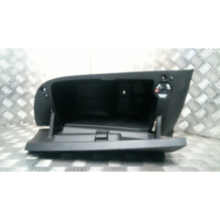 Boite a gants OPEL CORSA E