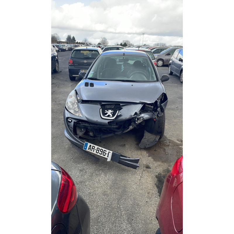 Pretensionneur de ceinture avant droit PEUGEOT 206+ Photo n°4