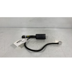 Attache ceinture avant gauche KIA RIO 3 Photo n°1