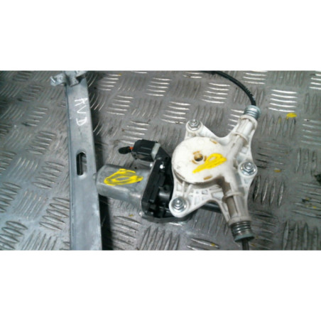 Leve vitre electrique avant droit KIA RIO 3 Photo n°1