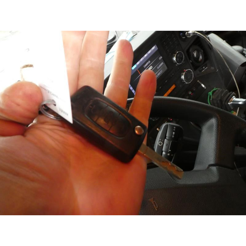 Porte avant droit PEUGEOT 407 Photo n°16
