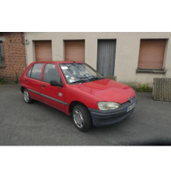 Vitre arriere gauche PEUGEOT 106