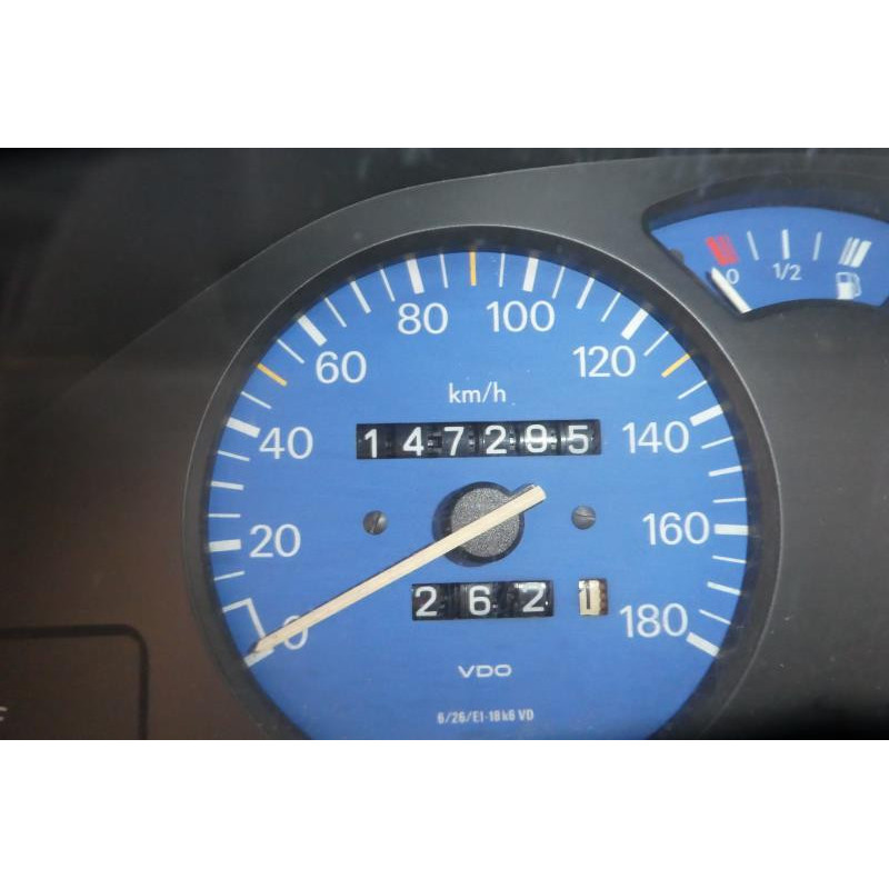 Vitre arriere gauche PEUGEOT 106 Photo n°8