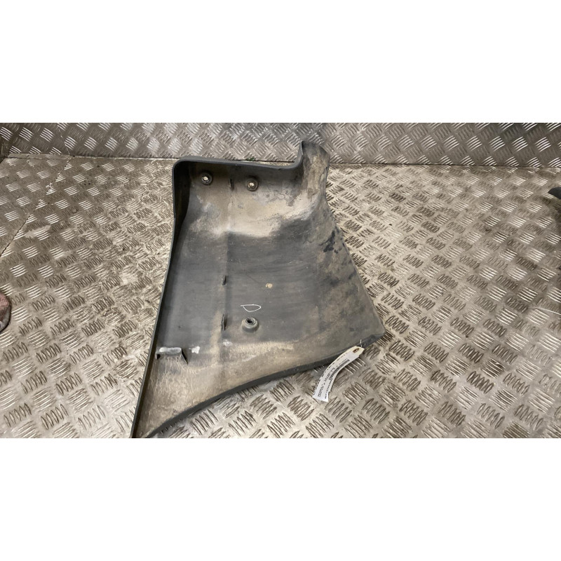 Crosse arriere droit RENAULT MASTER 2 Photo n°2