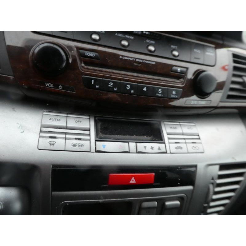 Trappe d'essence HONDA FR-V Photo n°4
