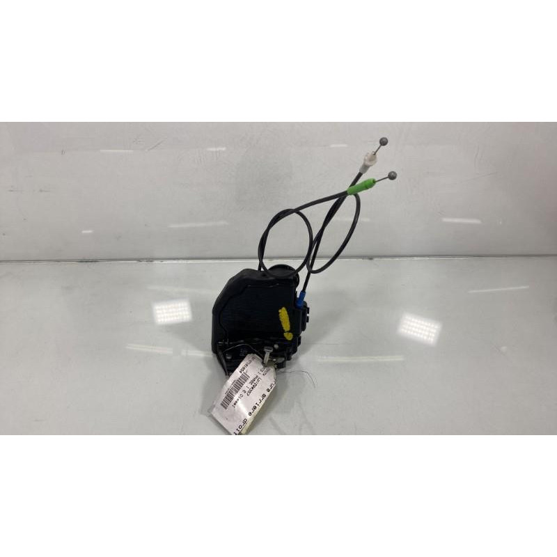 Serrure arriere droit TOYOTA AURIS 1 Photo n°3