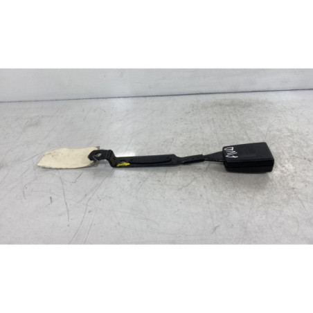Attache ceinture avant droit SKODA FABIA 2